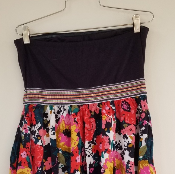 Strapless floral dress - Picture 2 of 3